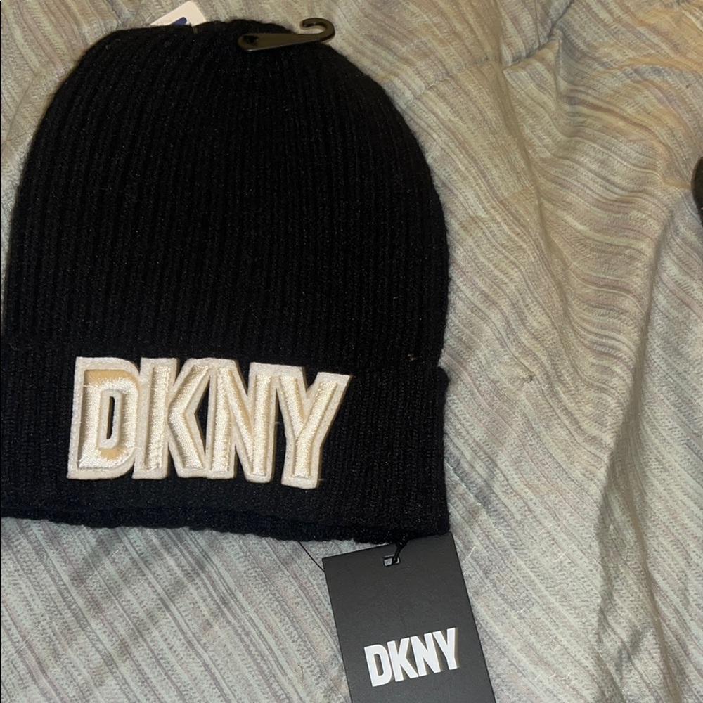 (SOLD on 12/20/25) DKNY Black Knit Beanie